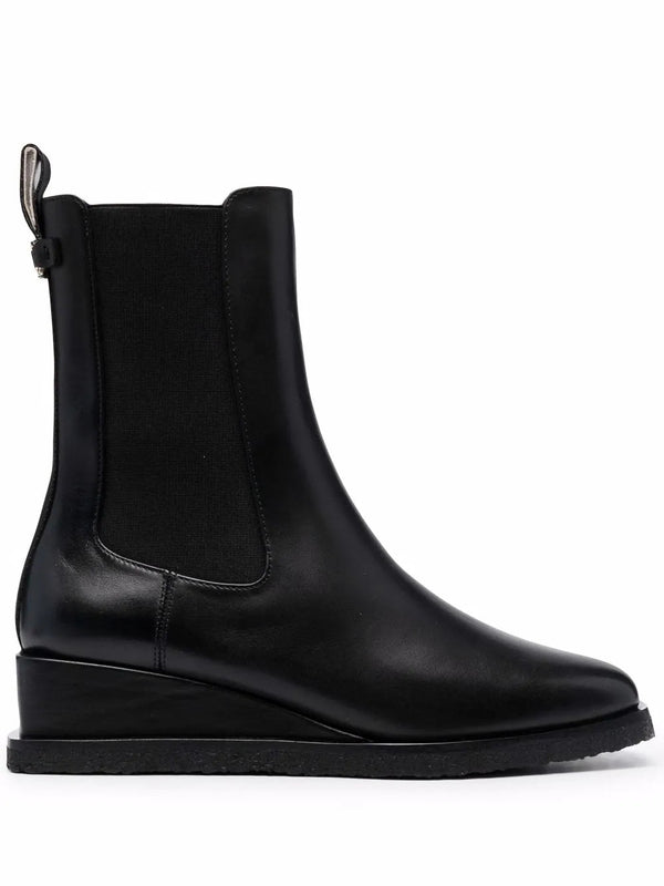 Ferragamo Calf leather ankle boot in black