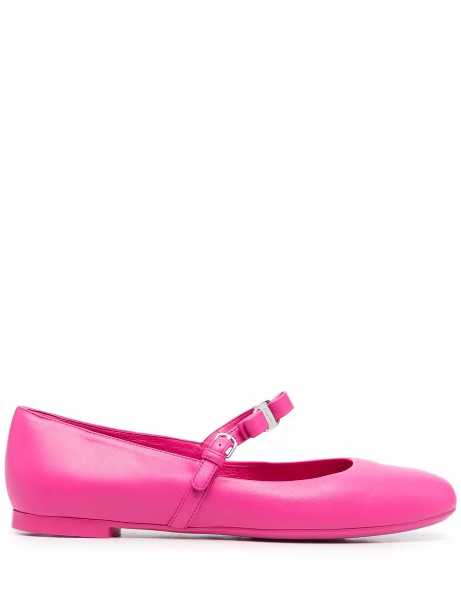Ferragamo Leather ballerina flat in pink