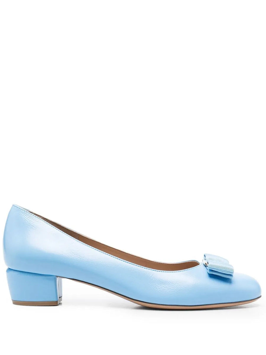 Ferragamo Calf leather pump in blue