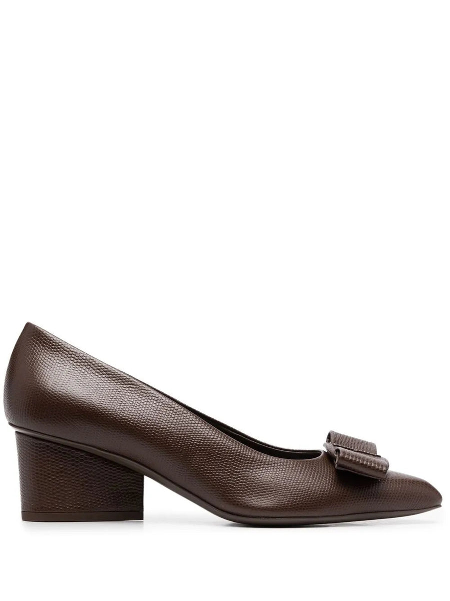 Ferragamo Calf leather pump in brown