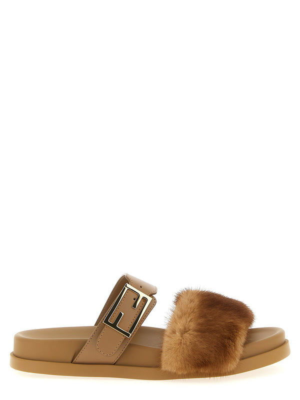 صندل Feel Slide من Fendi — جملي