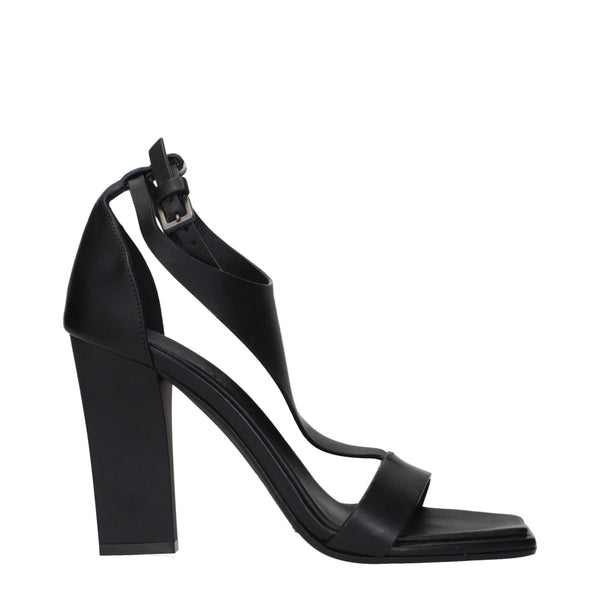 Max Mara heel in black