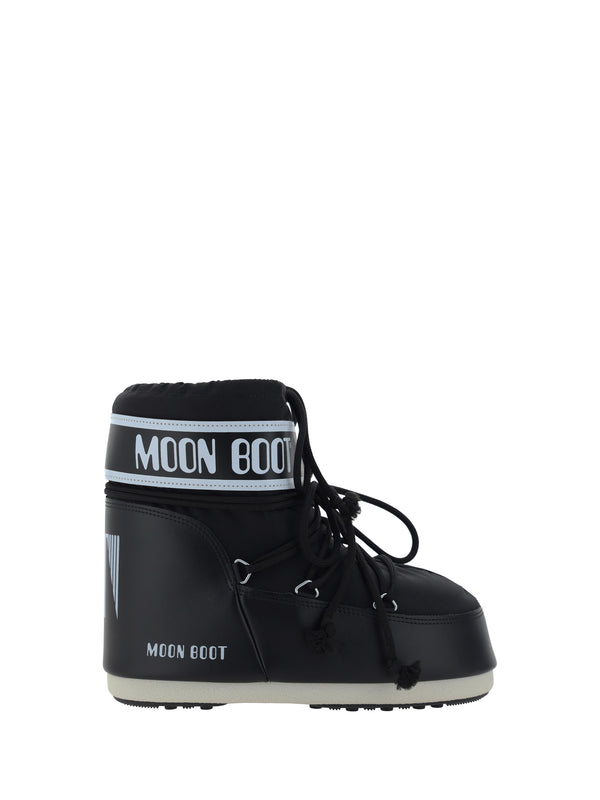 Moon Boot Upper: 100% Nylon; Sole: 100% Rubber boots in black