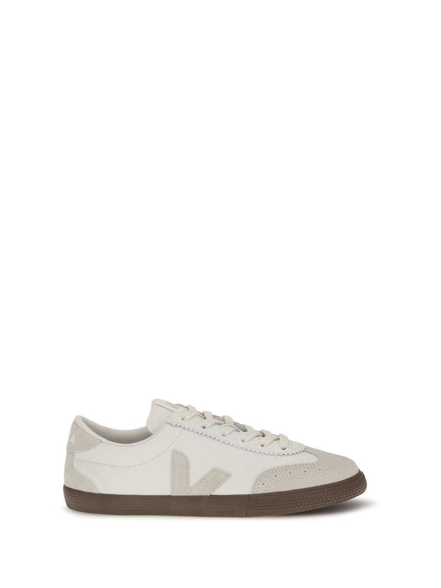 Veja Upper: 100% calf leather; Sole: 100% rubber sneaker in white