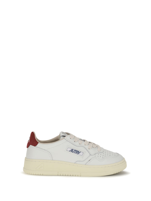 Autry Upper: 100% calf leather; Sole: 100% rubber sneakers in white