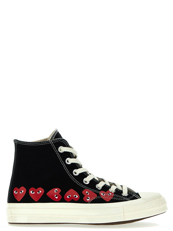 Comme Des Garçons Play بطبعة قلب كانفا سنيكرز — أسود