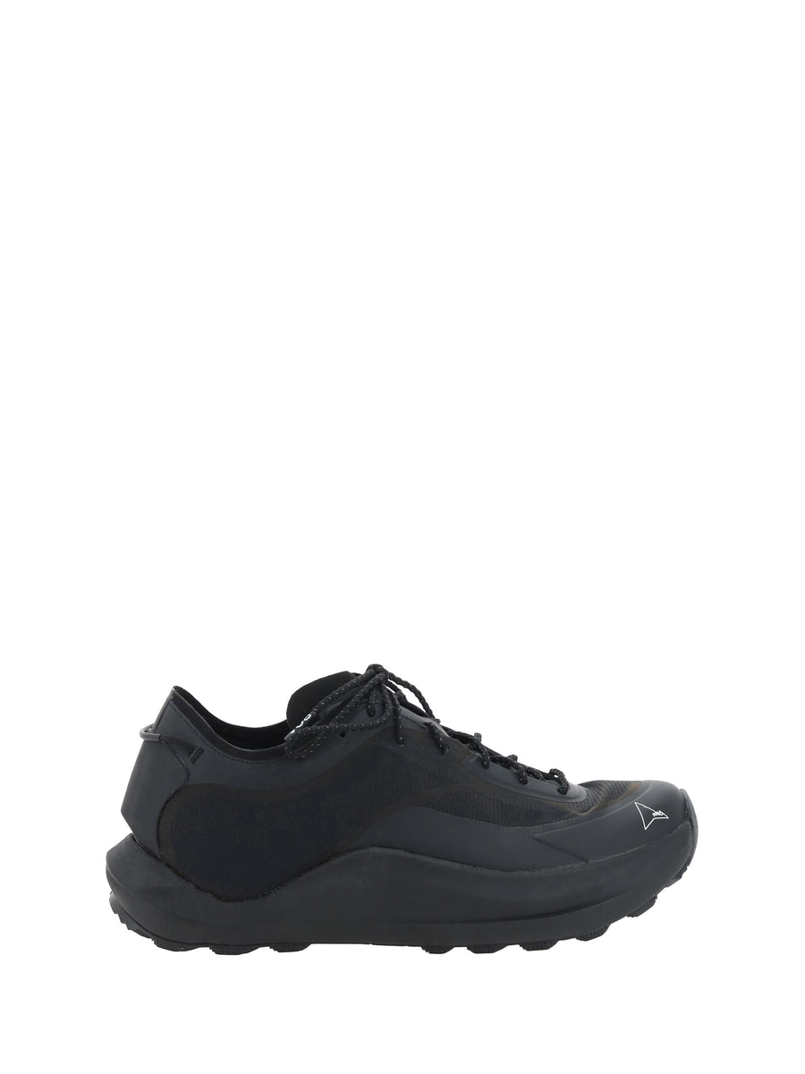 Roa Upper: 54% polyester sneaker in black