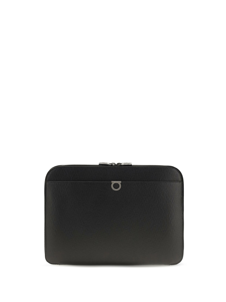 Ferragamo 100% Calf Leather Bos Taurus shoulder bag in black