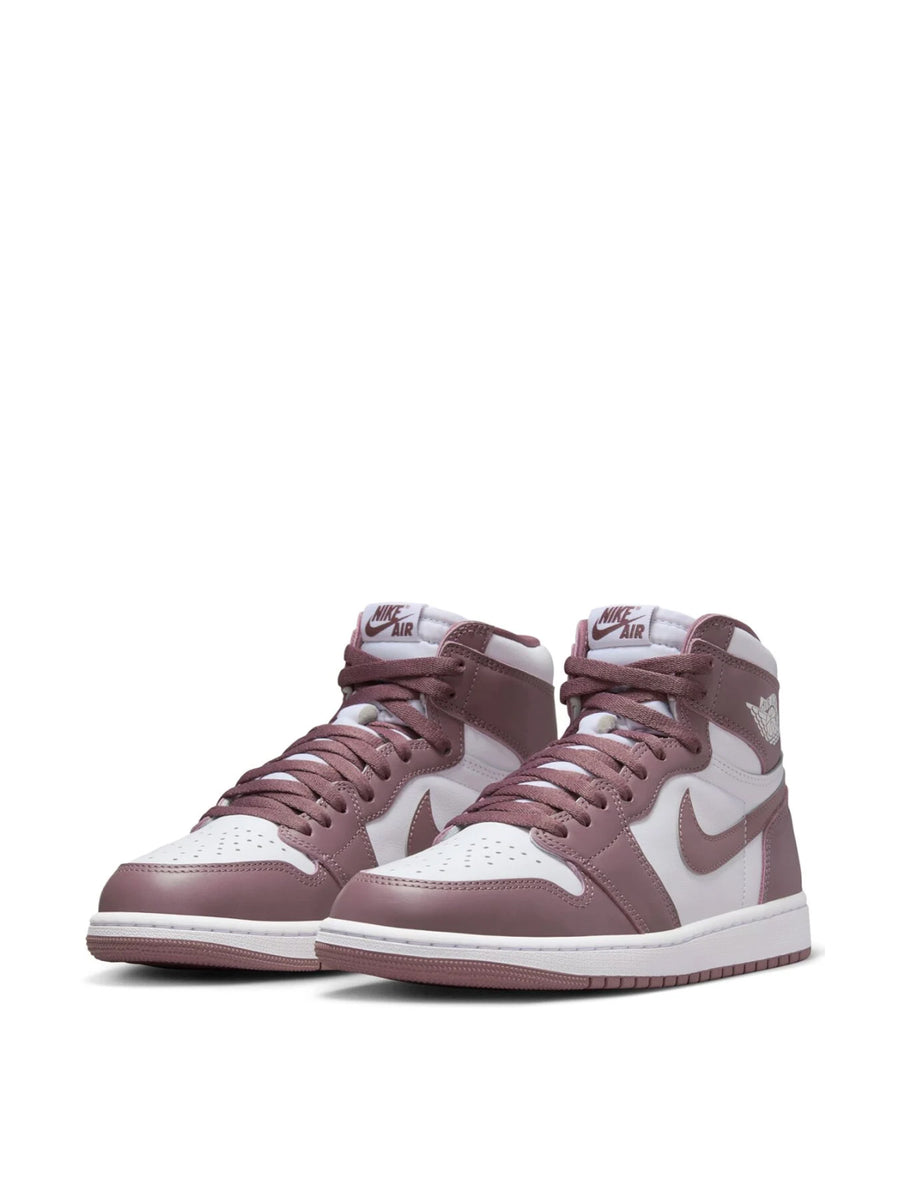 Nike Leather sneakers in mauve