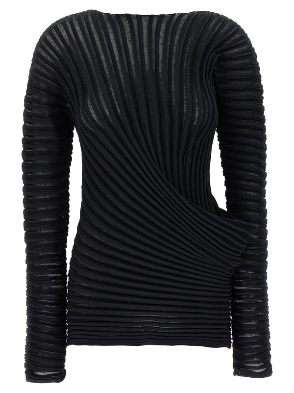 Issey Miyake بلوزة — أسود
