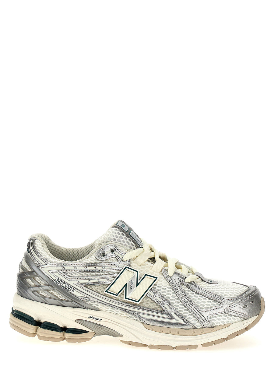 New Balance Sneaker — Silver