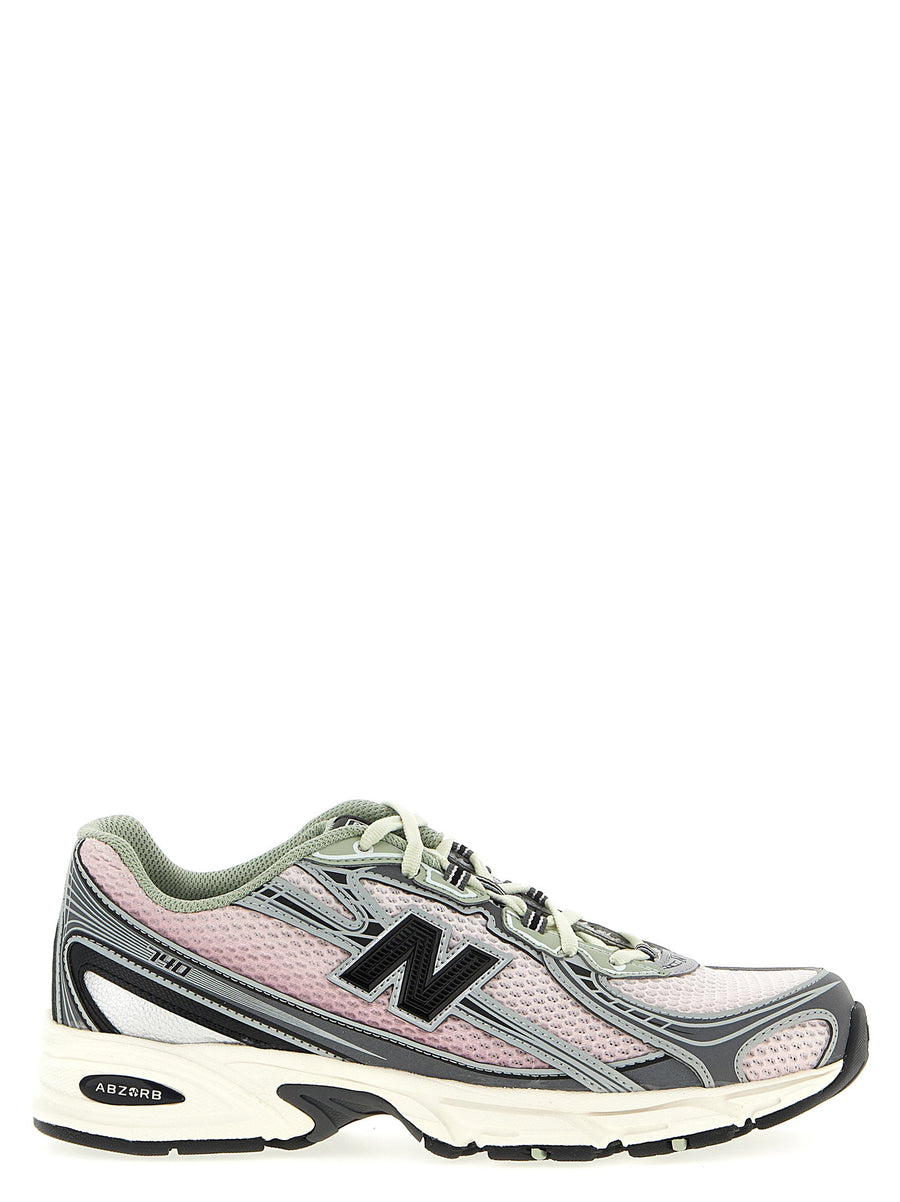 New Balance Sneaker — pink