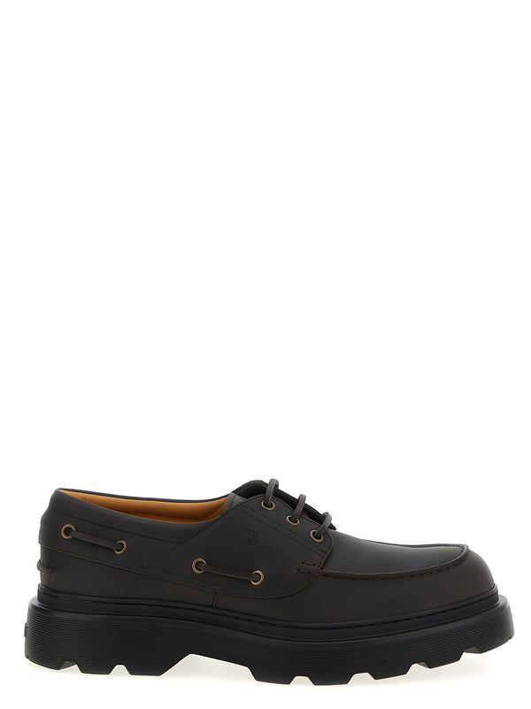 Tod's boat shoe in black