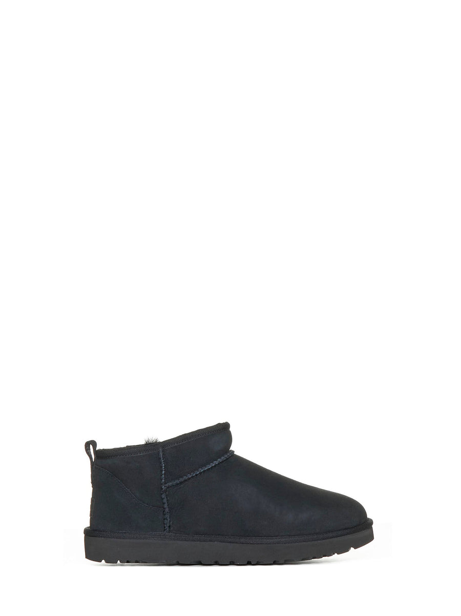 Boots Classic Ultra Mini Black