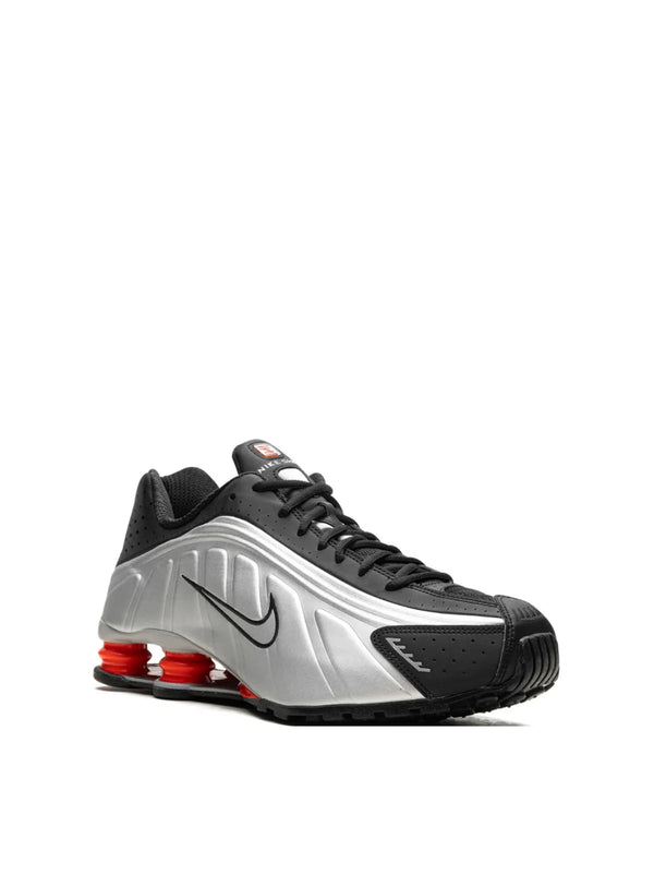Nike Shox R4 Sneakers — Multicolor