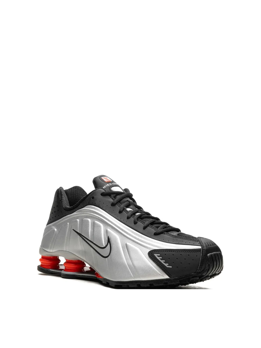 Nike Shox R4 Sneakers — Multicolor