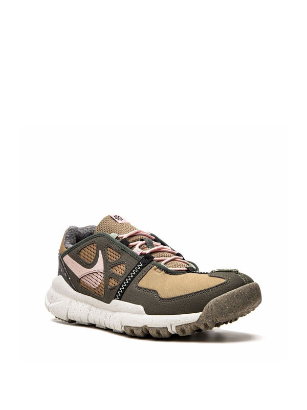 Nike Free Terra Vista Sneaker — Brown