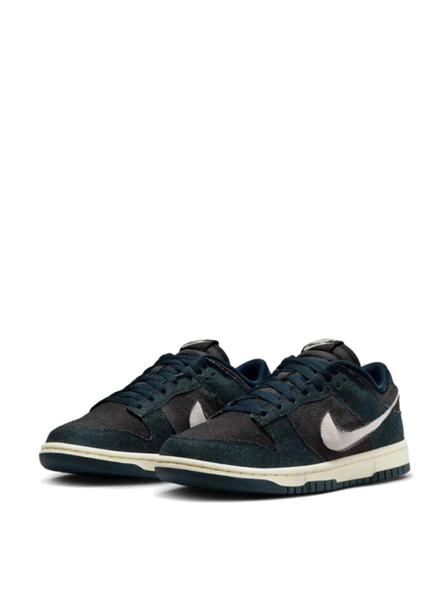 Nike Dunk Low Sneakers — Navy