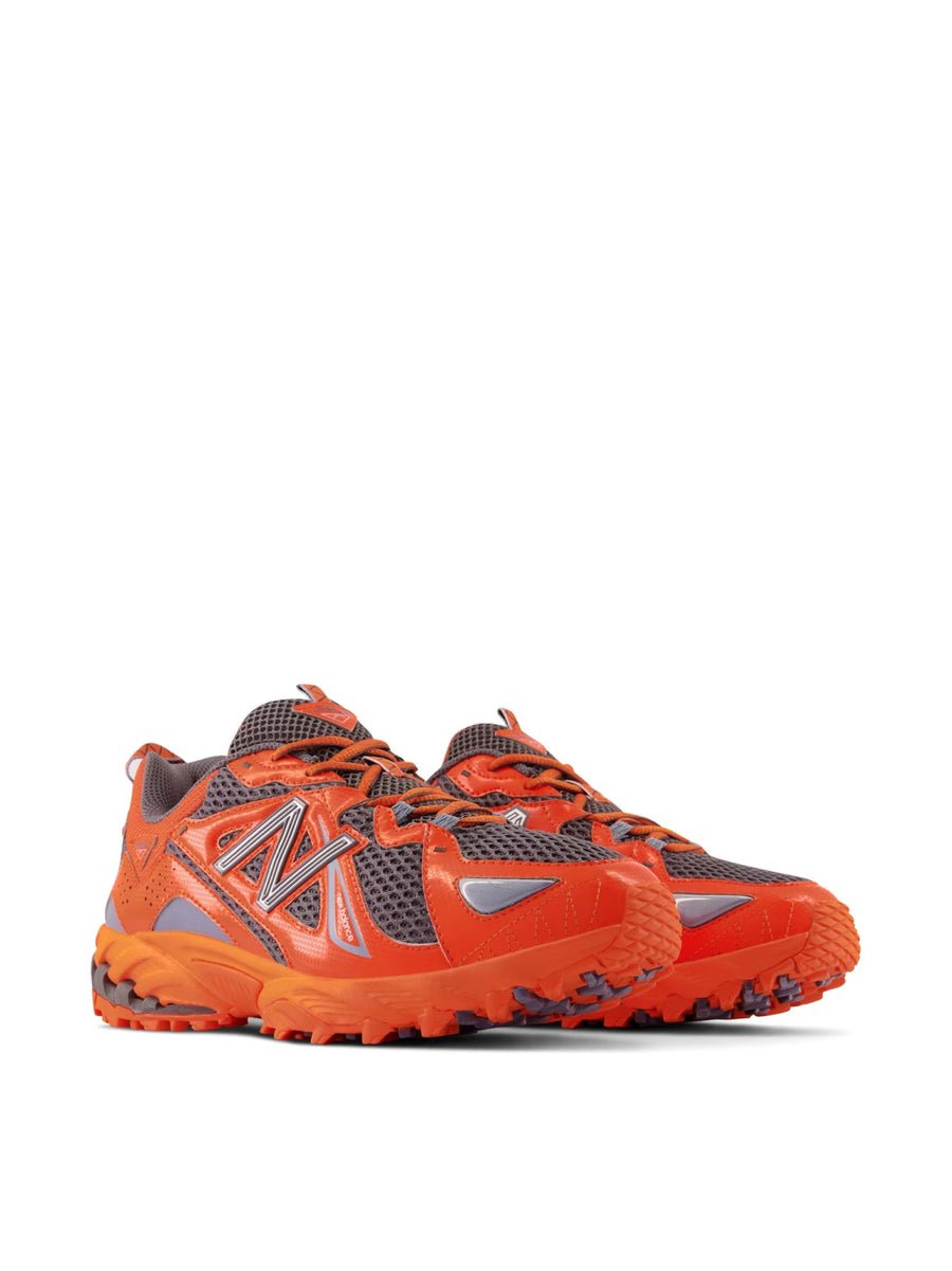 New Balance Sneakers — Red