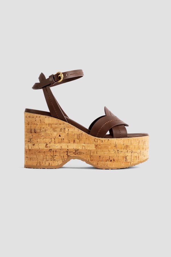 Gianvito Rossi Smooth leather sandal in brown