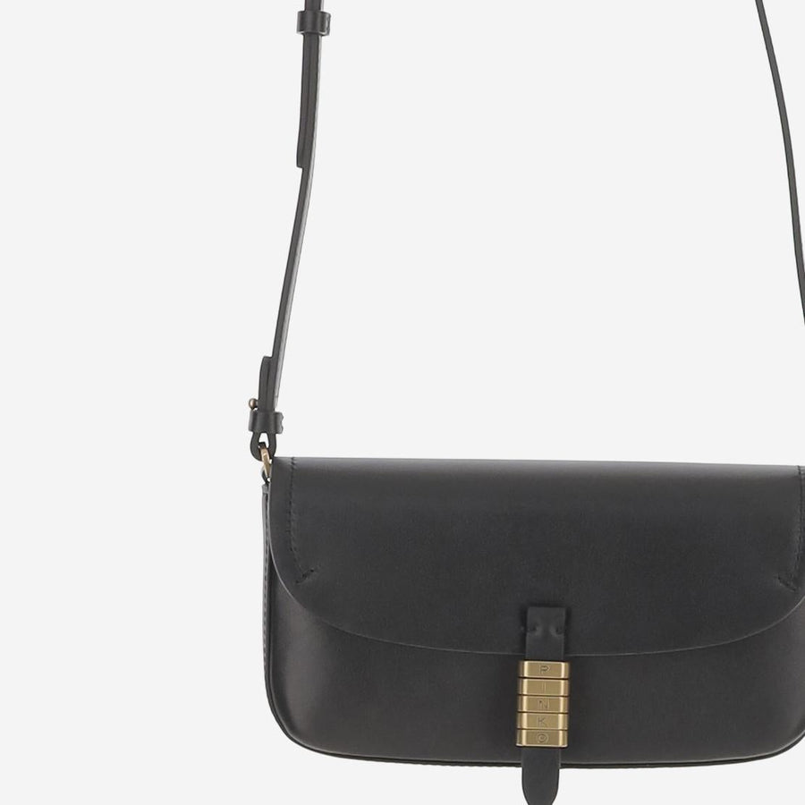 Saddle Leather Shoulder Bag Black