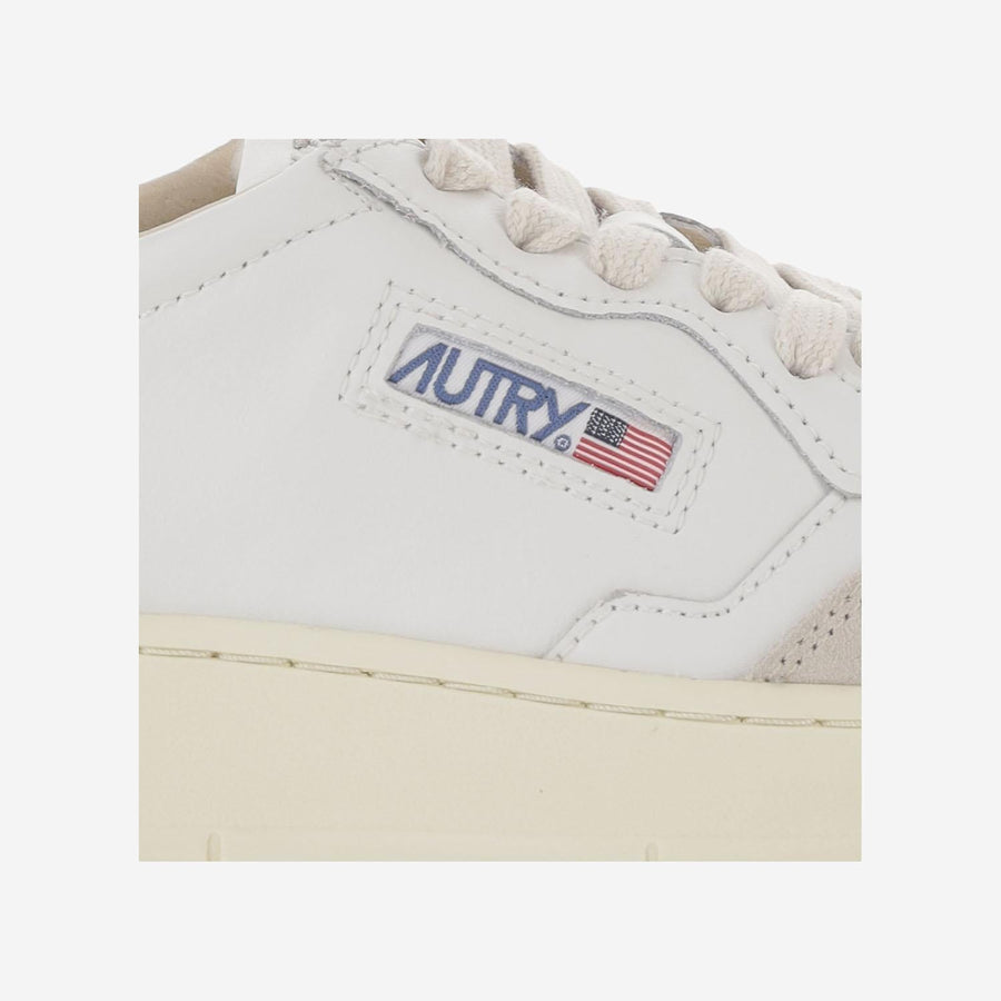 Sneakers Medalist Low Navy Leather Trainers