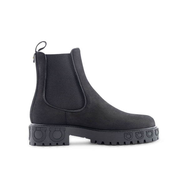 Ferragamo boot in black