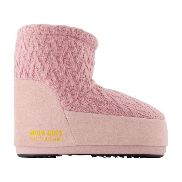 Moon Boot Acrylic ankle boot in pink