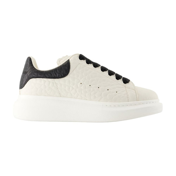 Alexander McQueen calfskin sneaker in white
