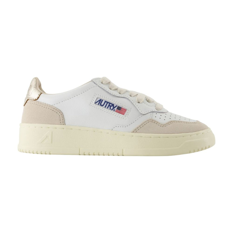 Autry Calfskin sneaker in white