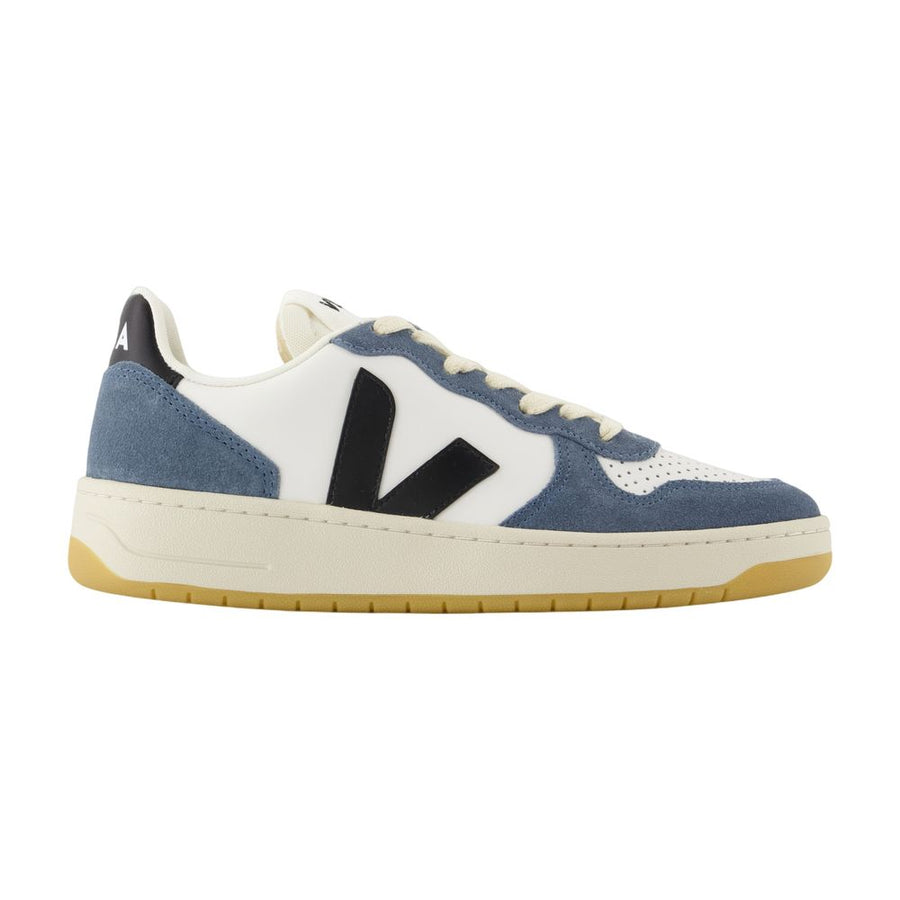 Veja Calfskin sneaker in white