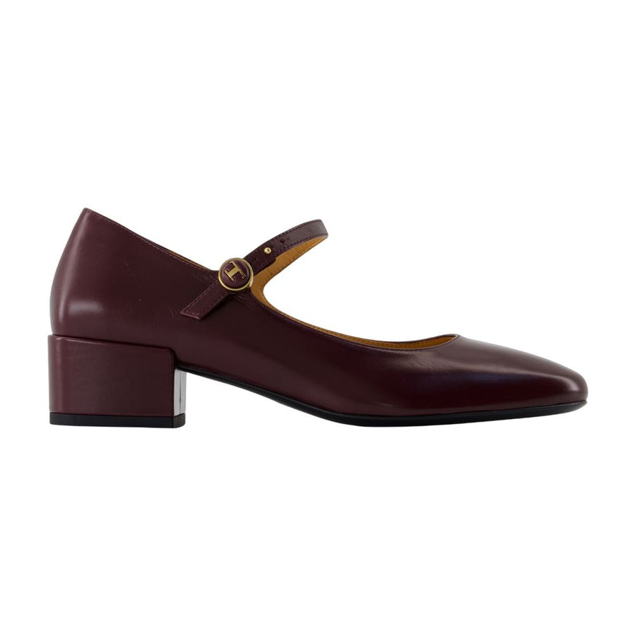 Tod's Leather mary jane in burgundy
