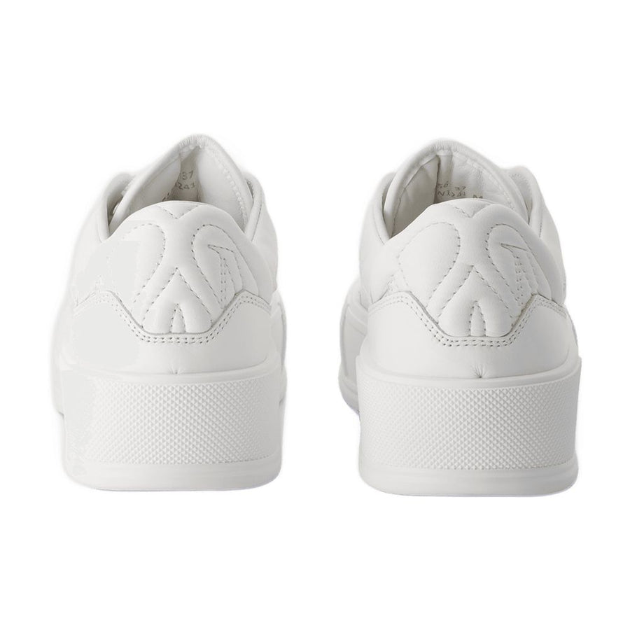 Alexander McQueen Calfskin sneakers in white