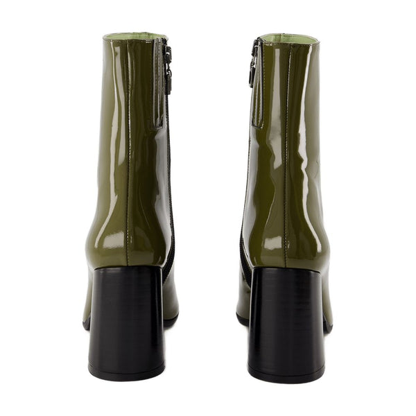 Carel calfskin boots in green