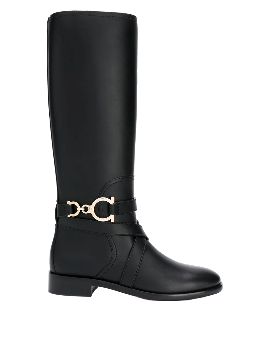 Ferragamo Leather boots in black