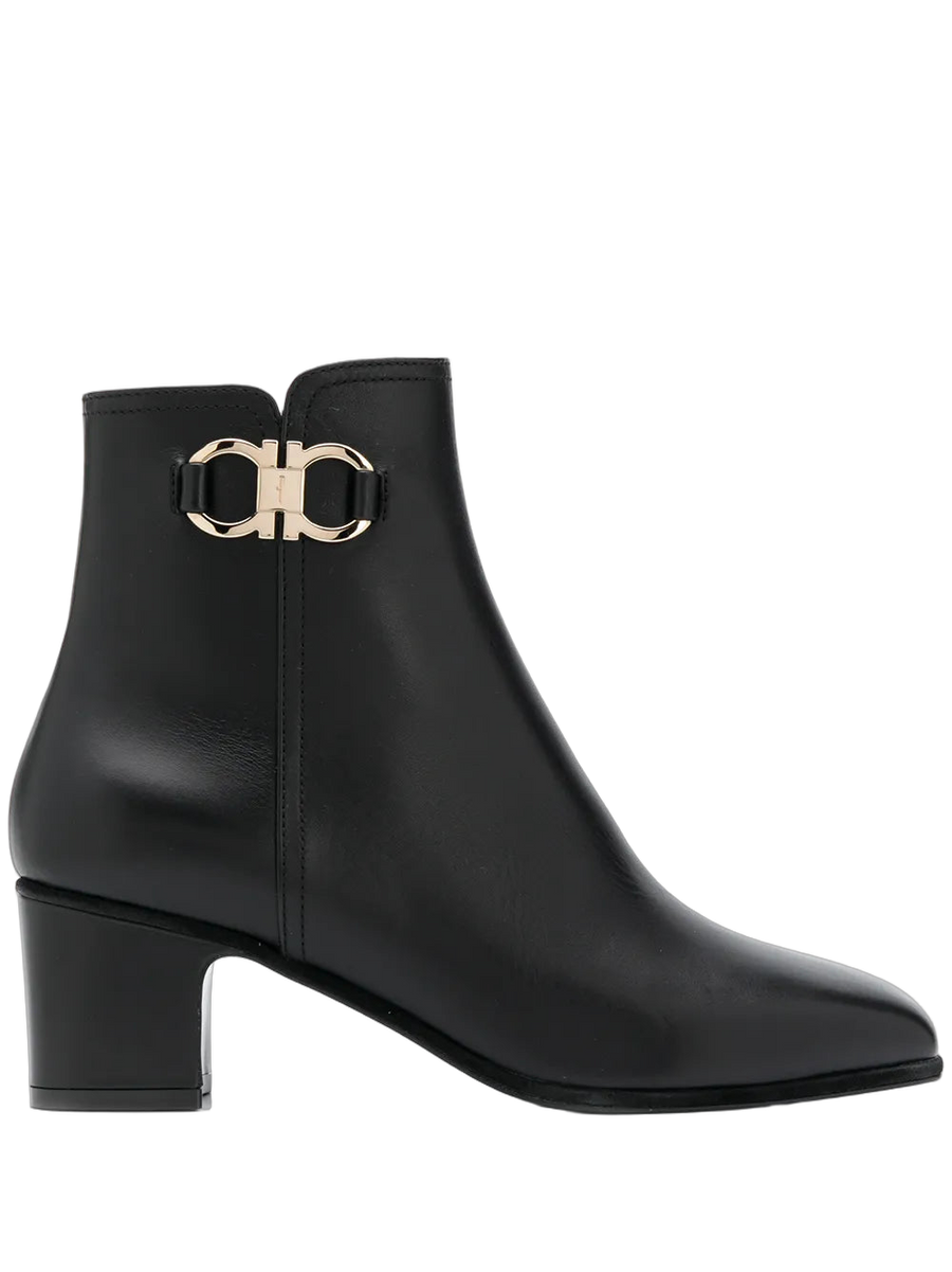 Ferragamo Leather ankle boot in black