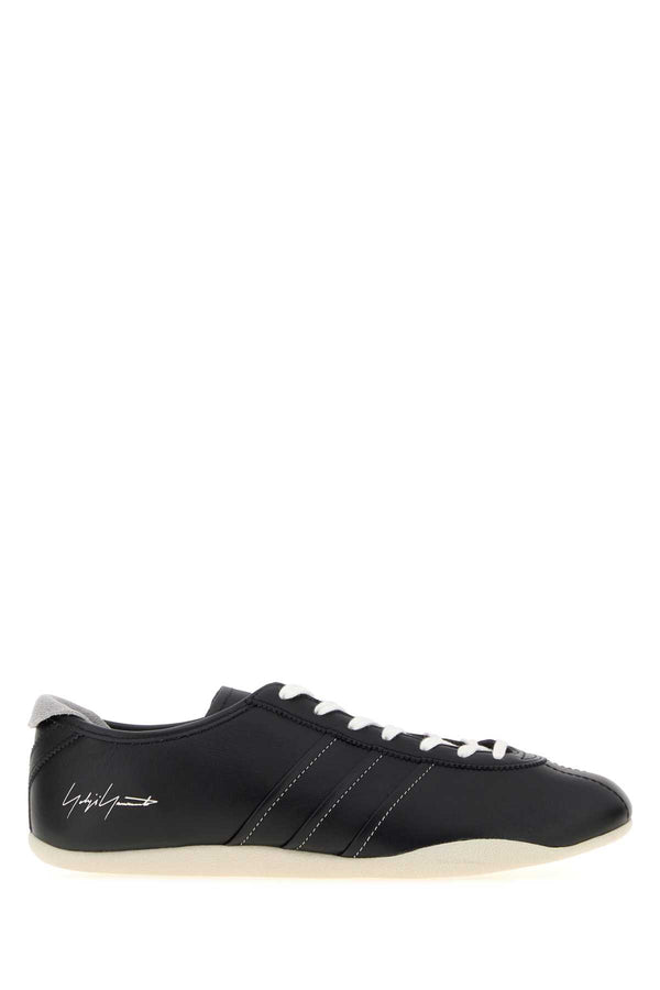 Y3 Yamamoto Tokyo Exterior: 100% Leather sneaker in black