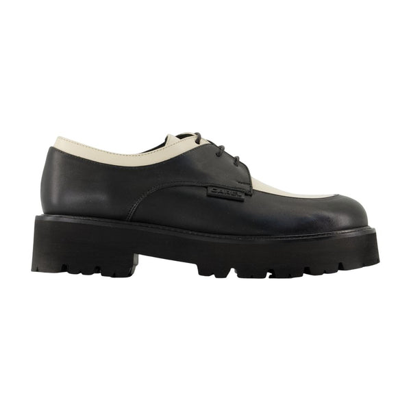 Carel calfskin flat in black