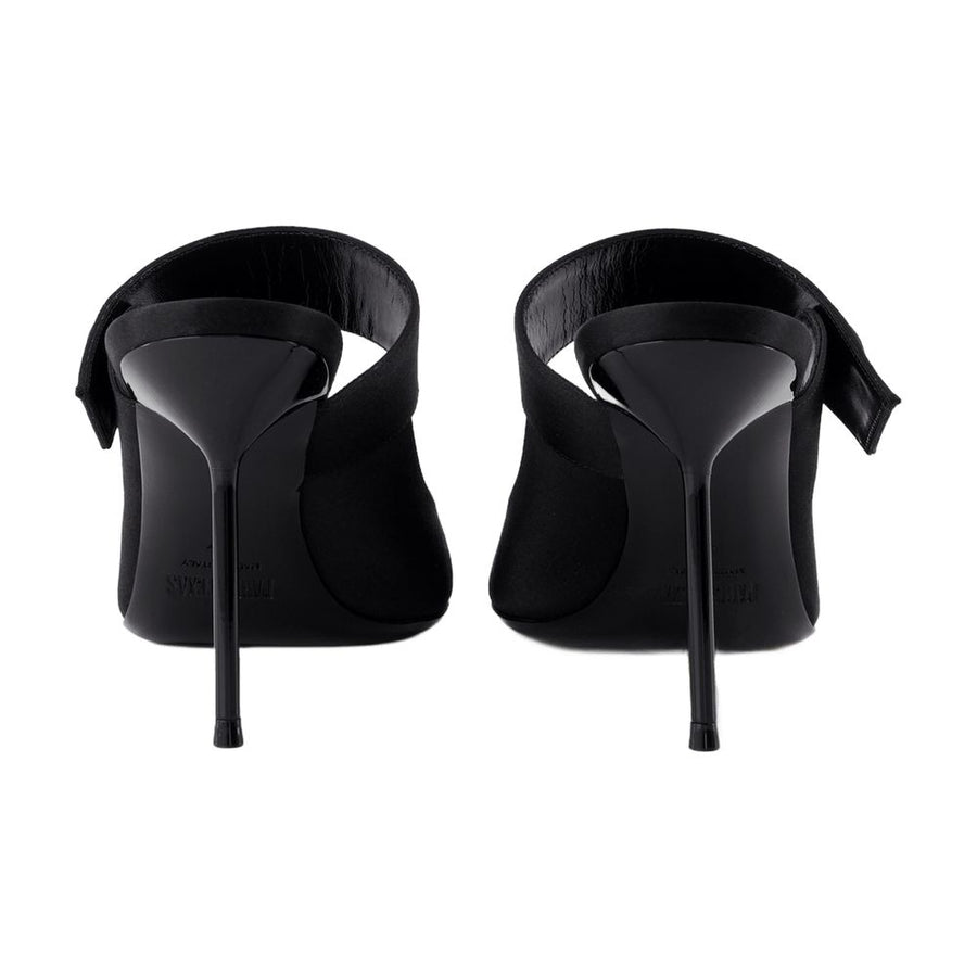 Paris Texas Silk pump in black