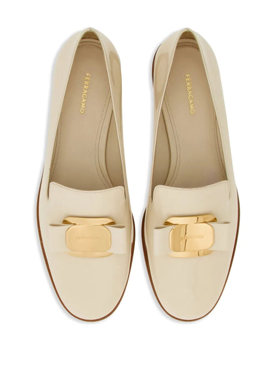 Ferragamo calf leather loafer in white