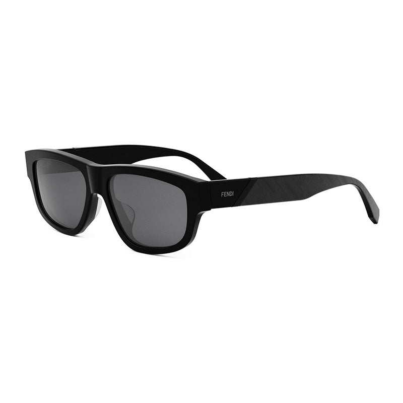 Fendi sunglasses in black