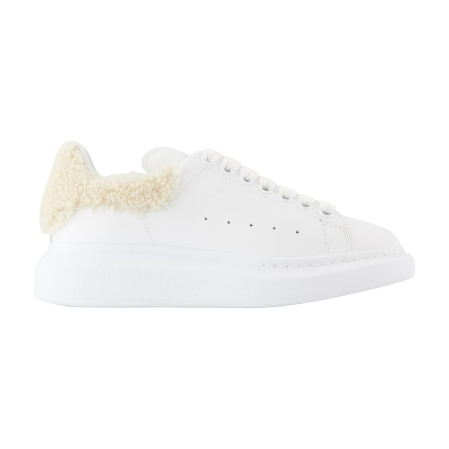 Alexander McQueen Calfskin sneaker in white