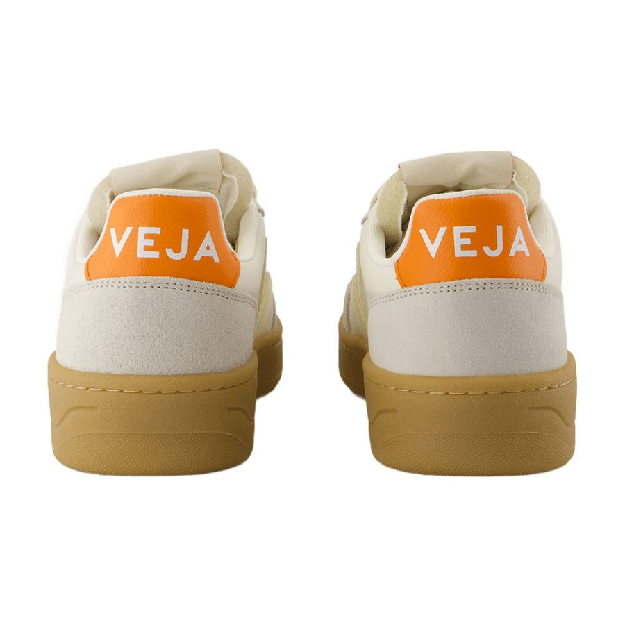 Veja Calfskin sneaker in white