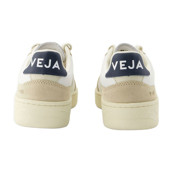 Veja Leather sneaker in white