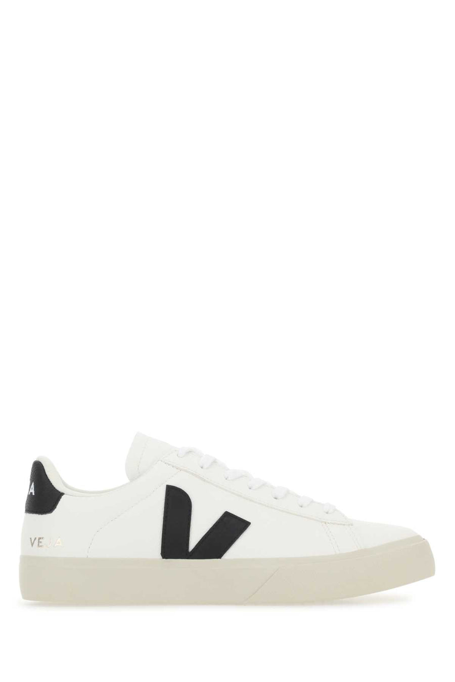 Veja Extwhibla Exterior: 100% Chromefree leather. Interior: 100% Recycled polyester. Sole: 31% Amazonian rubber sneaker in white