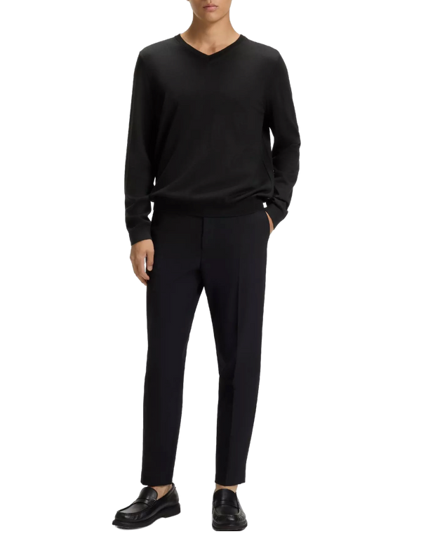 Hugo Boss 100% Virgin Wool sweater in black