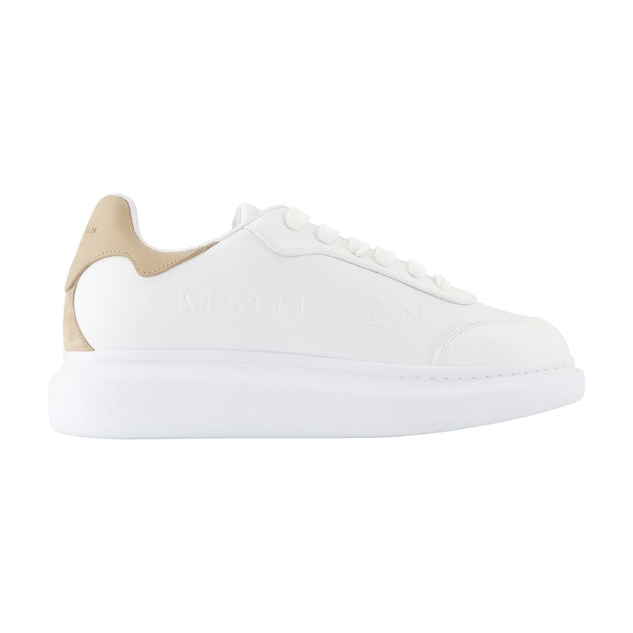 Alexander McQueen Calfskin sneaker in white