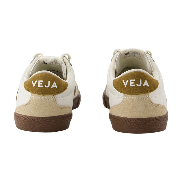 Veja Calfskin sneaker in white