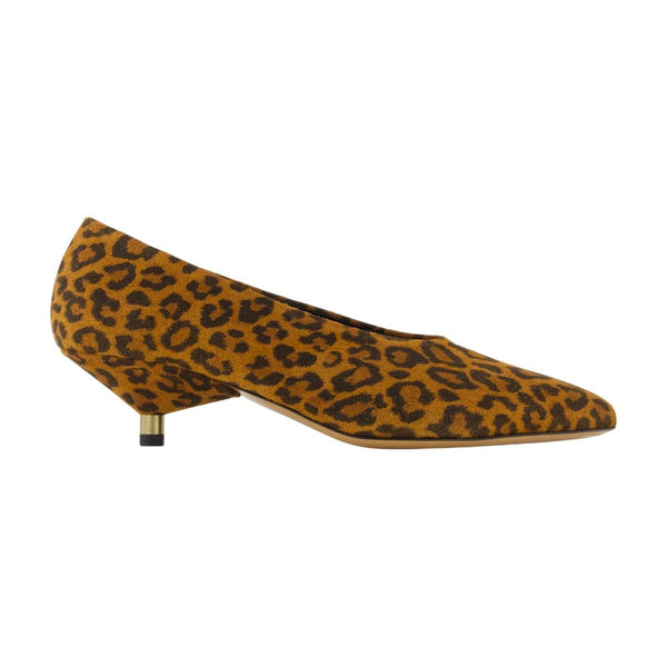 Isabel Marant Calfskin pump in brown