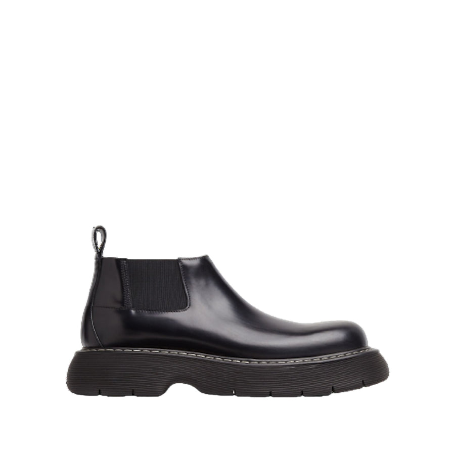 Bottega Veneta Leather boot in black